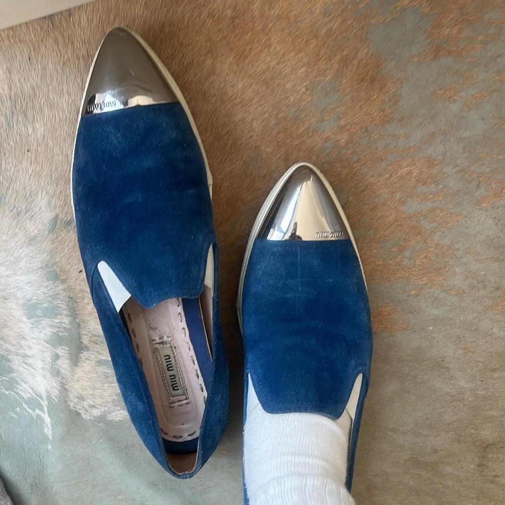 Miu Miu Blue Suede women’s shoes with Silver Accents